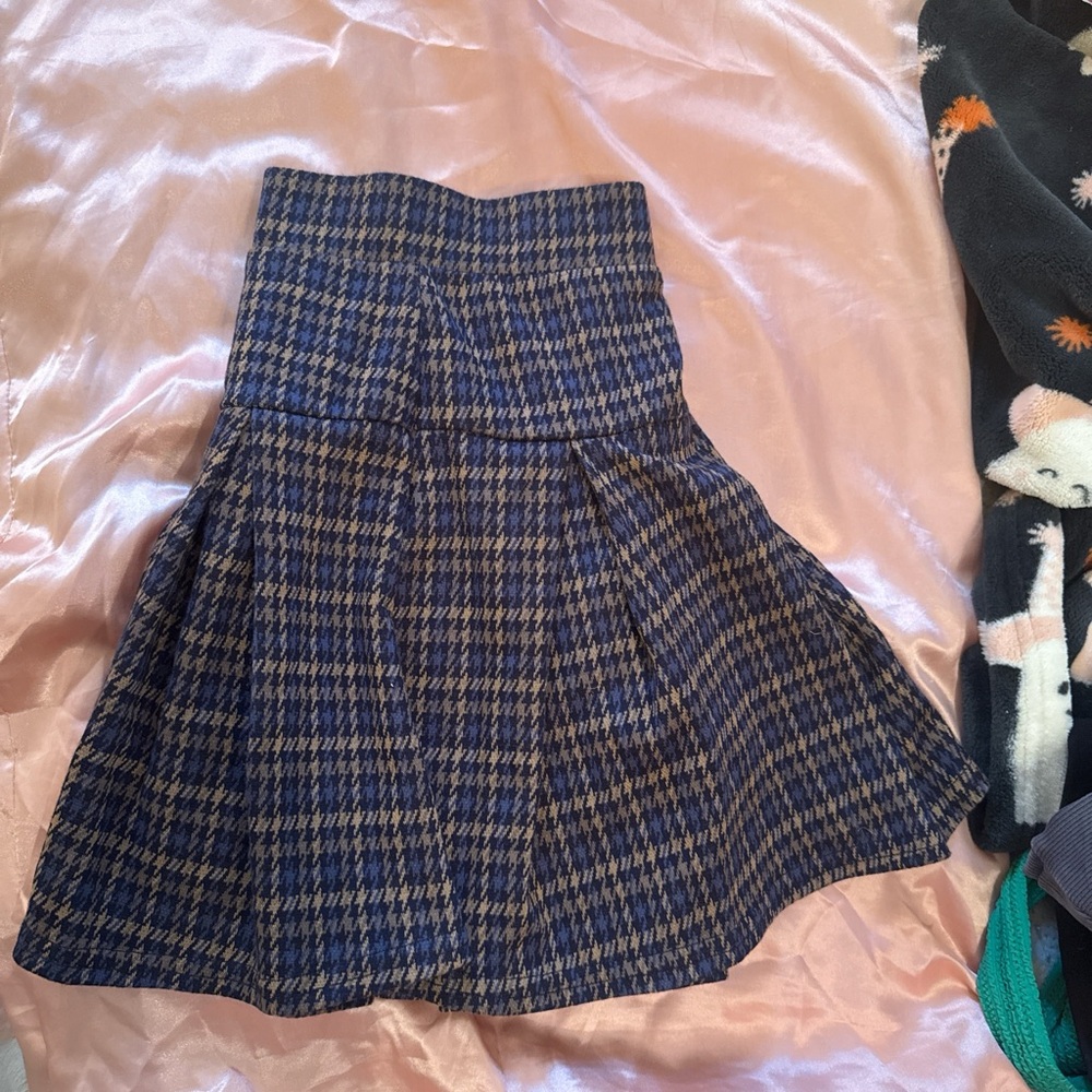 American Eagle Outfitters Navy and Black Plaid Mini Skirt